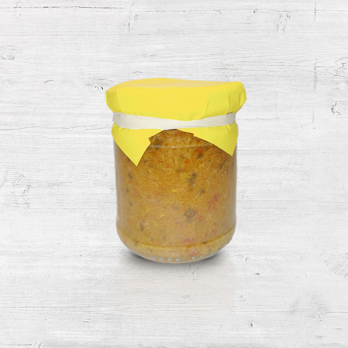 Mediteraanse-pesto Pesto Mediterraneo een licht pittige mediterraanse pesto. zit in een klein potje van doorzichtig glas.
